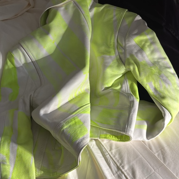 Neon Yellow and White Cropped Motto Jacket - Picture 3 of 4
